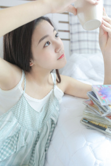 局长在办公室吃我的奶